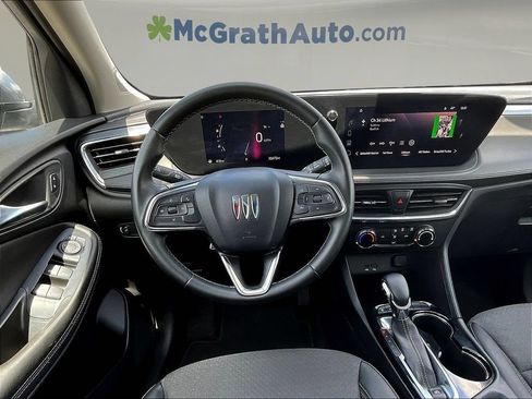 Used 2025 Buick Encore GX Preferred AWD/4WD image 11