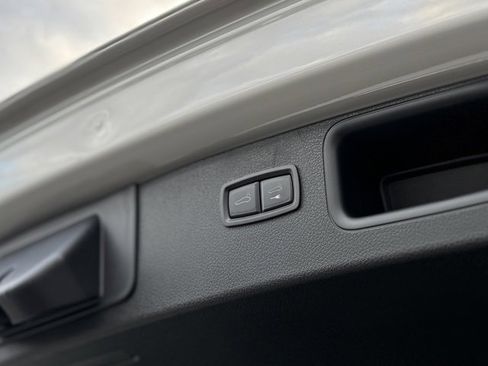 New 2026 Porsche Macan S image 35