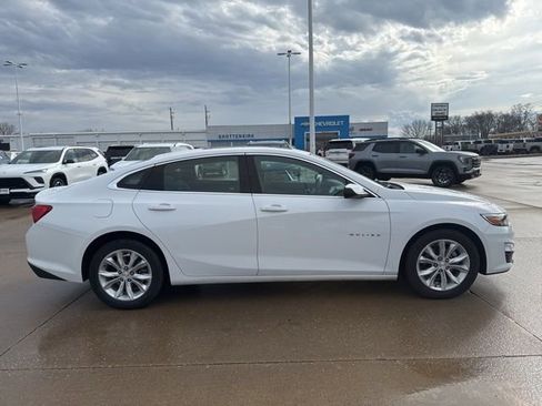 Used 2024 Chevrolet Malibu LT image 2