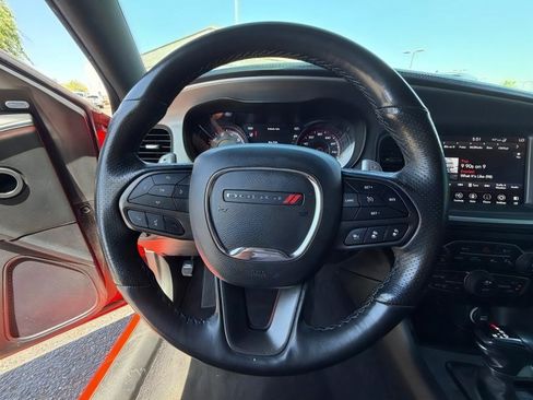 Used 2022 Dodge Charger R/T w/ Plus Group RWD image 19