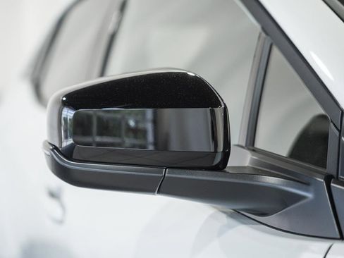 New 2026 Toyota C-HR image 16