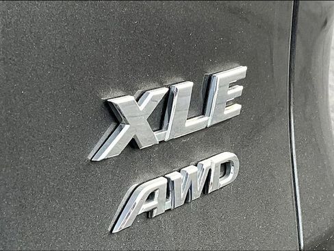 Used 2023 Toyota RAV4 XLE image 8