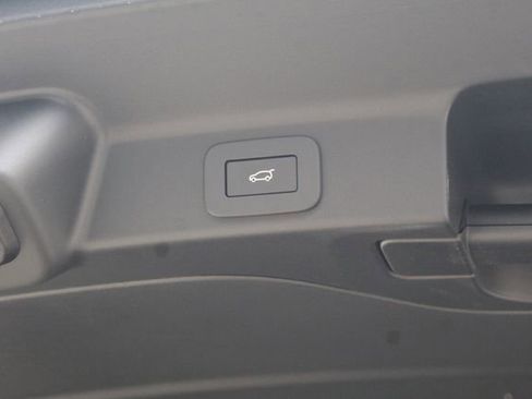 New 2026 Jaguar F-PACE R-Dynamic S image 13