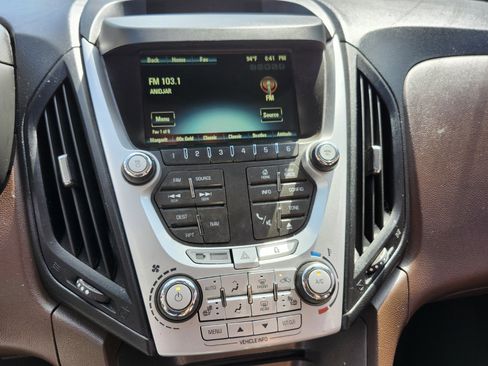 Used 2014 Chevrolet Equinox LTZ image 18