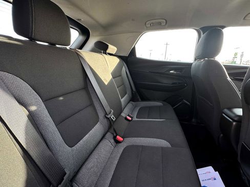 Used 2021 Chevrolet TrailBlazer LS image 12