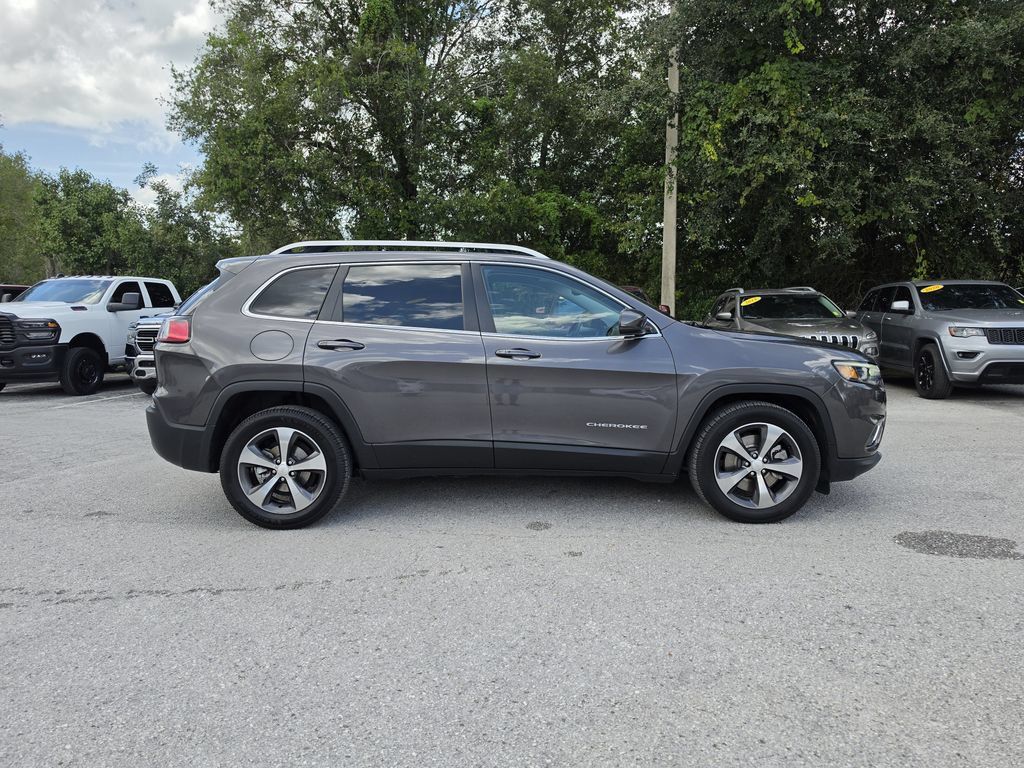 Certified 2019 Jeep Cherokee Limited FWD image 3