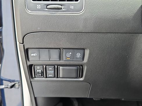Used 2019 Nissan Armada SL w/ Premium Package RWD image 14