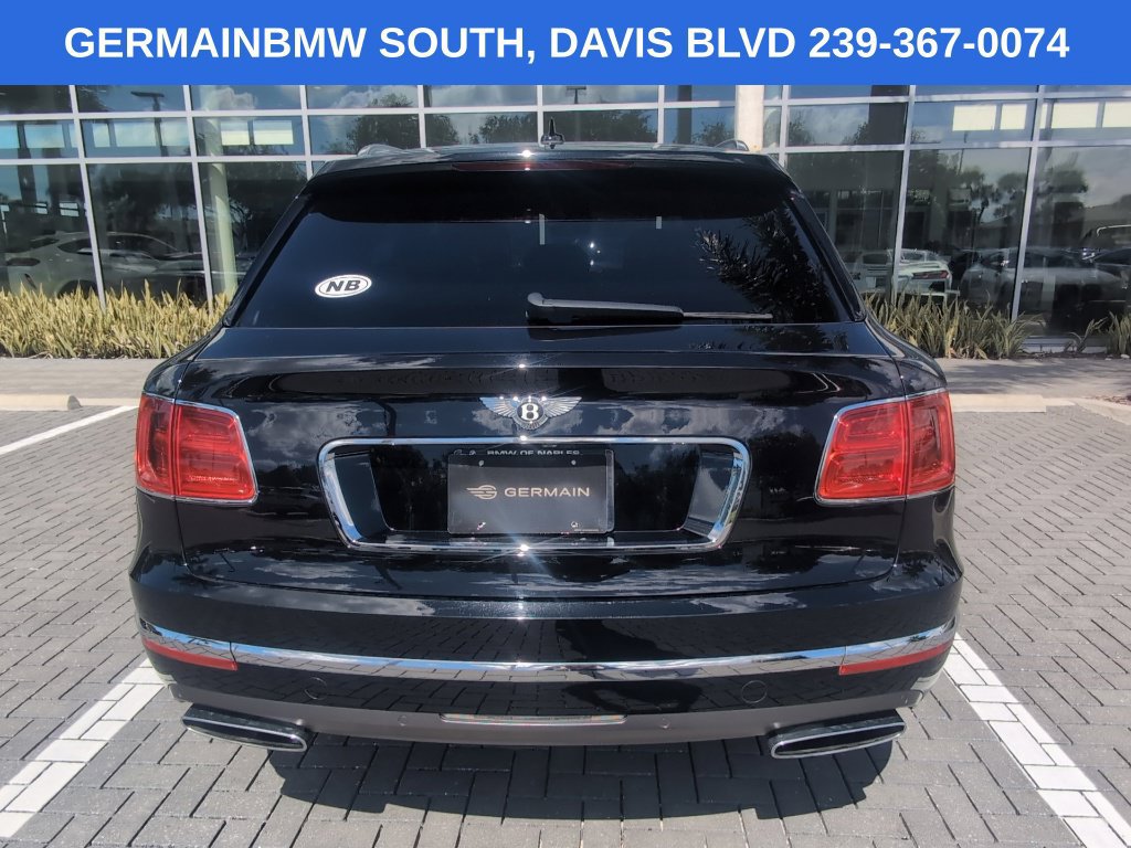 Used 2017 Bentley Bentayga AWD/4WD image 14