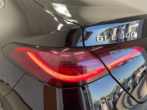 Certified 2024 Mercedes-Benz GLC 300 4MATIC image 34