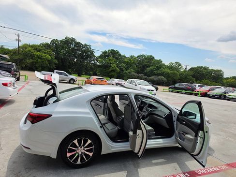 Used 2015 Acura TLX FWD image 49