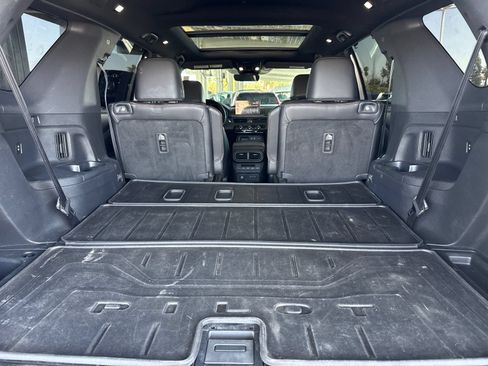 Used 2025 Honda Pilot TrailSport image 15