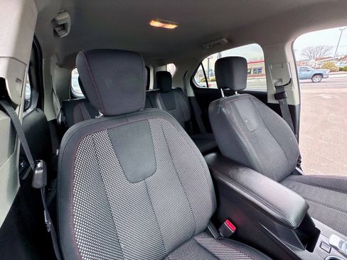 Used 2016 Chevrolet Equinox LT w/ Convenience Package FWD image 38