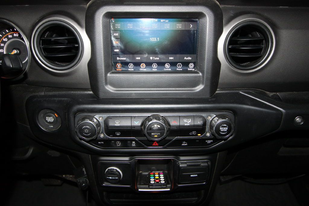 Used 2022 Jeep Wrangler Unlimited Sport AWD/4WD image 13