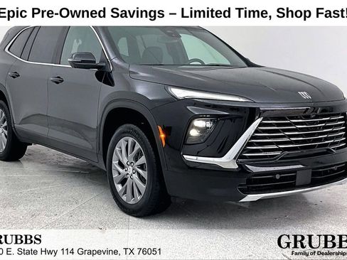 Used 2025 Buick Enclave Preferred image 1