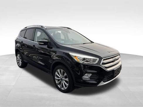Used 2017 Ford Escape Titanium w/ Equipment Group 301A AWD/4WD image 11