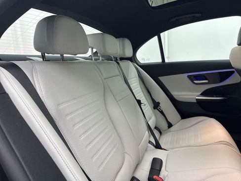 Used 2025 Mercedes-Benz C 300 Sedan image 26