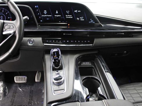 Used 2023 Cadillac Escalade V w/ LPO, ONYX Package image 37