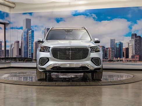 New 2026 Mercedes-Benz Maybach GLS 600 4MATIC image 3
