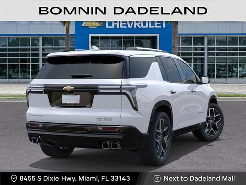 New 2026 Chevrolet Traverse High Country FWD image 5