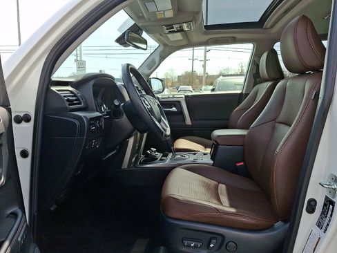 Used 2023 Toyota 4Runner Limited image 13