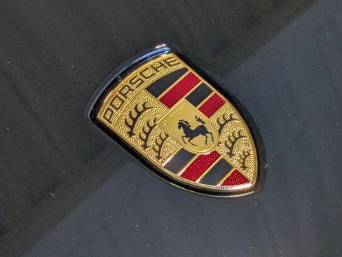 New 2026 Porsche Macan image 13