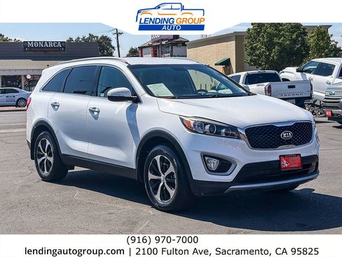Used 2017 Kia Sorento EX w/ EX Premium Package FWD image 5