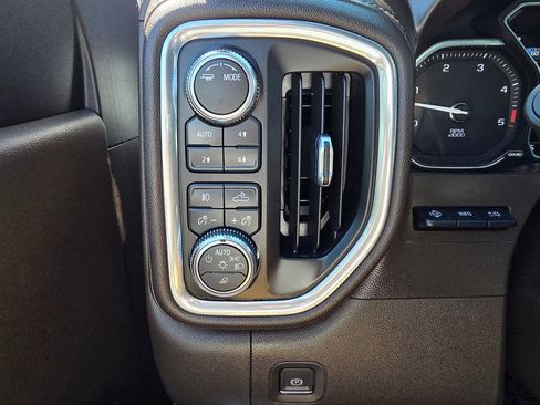 Used 2021 GMC Sierra 2500 Denali w/ Denali Ultimate Package image 13