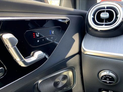 New 2026 Mercedes-Benz GLC 300 4MATIC image 24