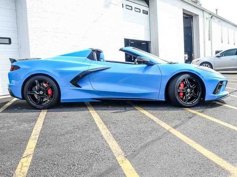 Used 2023 Chevrolet Corvette Stingray Premium Conv w/ Z51 Performance Package RWD image 5