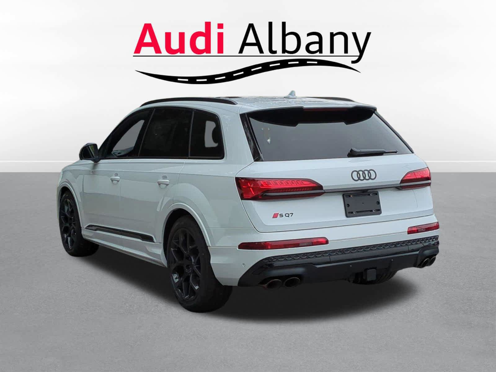 New 2026 Audi SQ7 Premium Plus AWD/4WD image 3