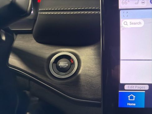 Used 2022 Jeep Grand Cherokee Overland image 24