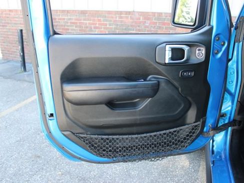Used 2021 Jeep Gladiator Sport AWD/4WD image 13