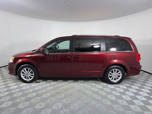 Used 2019 Dodge Grand Caravan SXT FWD image 8