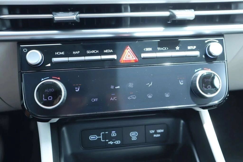 Certified 2025 Hyundai Tucson SEL FWD image 12