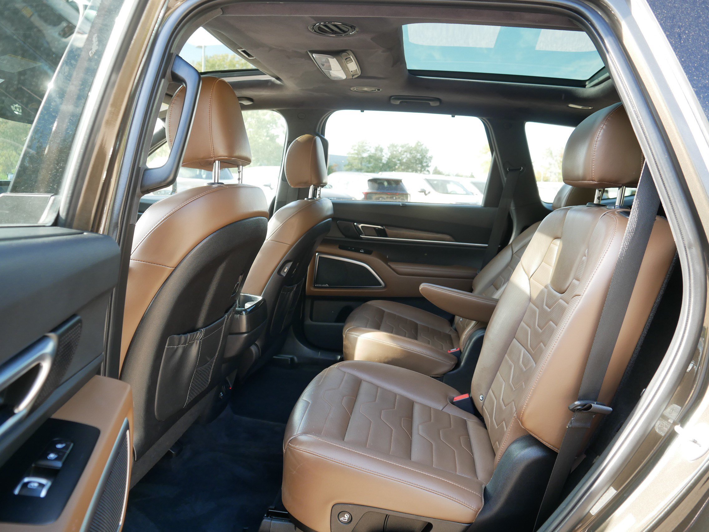Certified 2021 Kia Telluride SX w/ SX Prestige Package AWD/4WD image 35