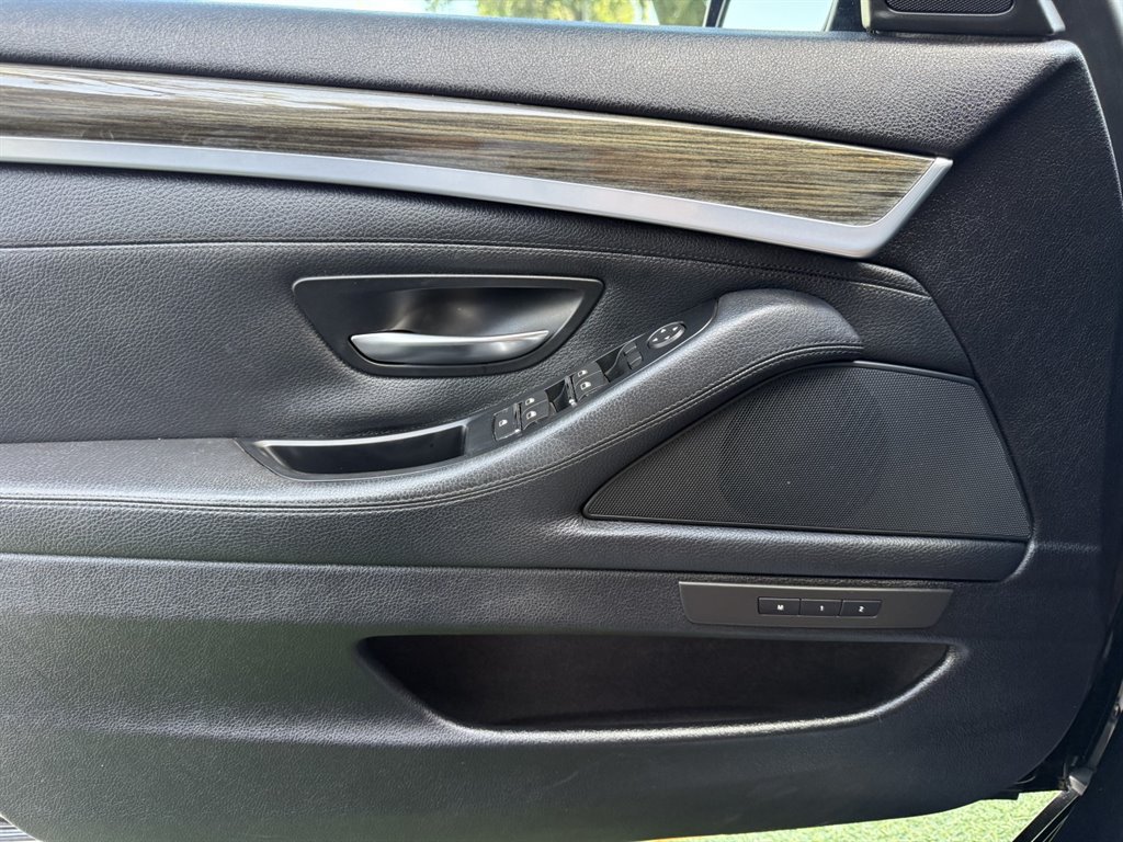 Used 2014 BMW 528i Sedan RWD image 25