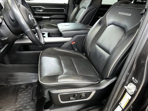 Used 2023 RAM 1500 Laramie AWD/4WD image 5
