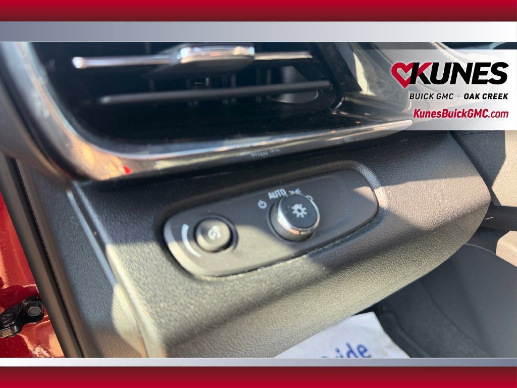 Used 2026 Buick Envista Sport Touring w/ Convenience I Package FWD image 19