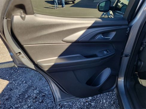 Used 2024 Chevrolet TrailBlazer LT w/ LT Cold Weather Package image 29