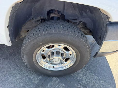 Used 2007 Chevrolet Silverado 2500 LT w/ Heavy-Duty Power Package RWD image 30