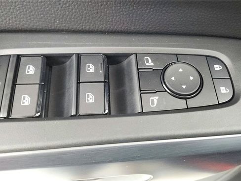 Used 2024 Nissan Pathfinder Rock Creek AWD/4WD image 10