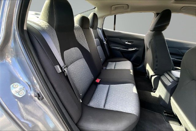 Used 2026 Nissan Sentra SV w/ SV Convenience Package FWD image 23