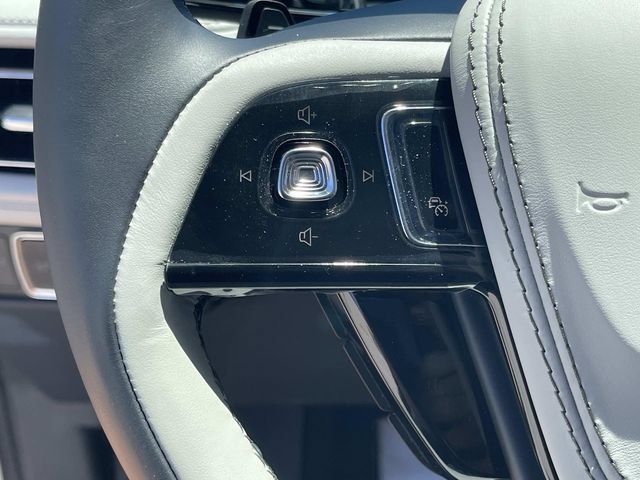 New 2026 Lincoln Aviator Reserve AWD/4WD image 32