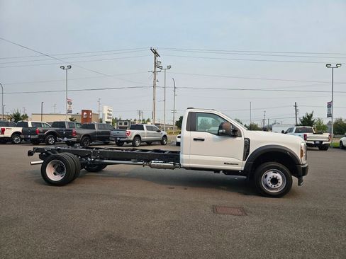 New 2025 Ford F450 XL image 5