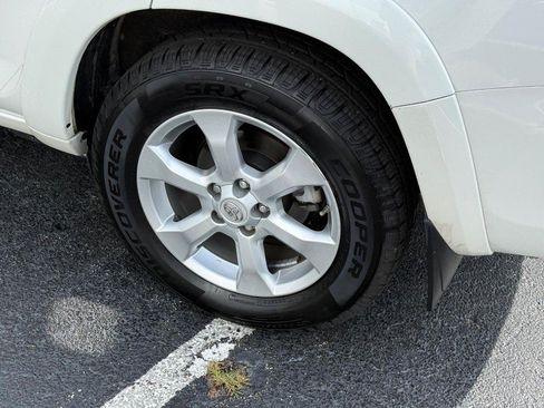 Used 2010 Toyota RAV4 Limited w/ Limited Extra Value Pkg FWD image 8