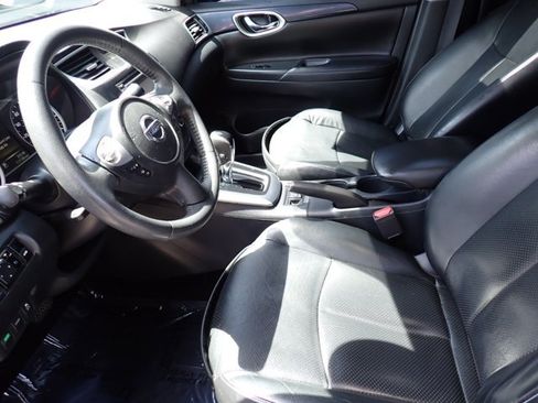 Used 2016 Nissan Sentra SR w/ SR Premium Package FWD image 9