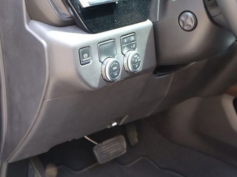 Used 2024 GMC Sierra 1500 SLT RWD image 24