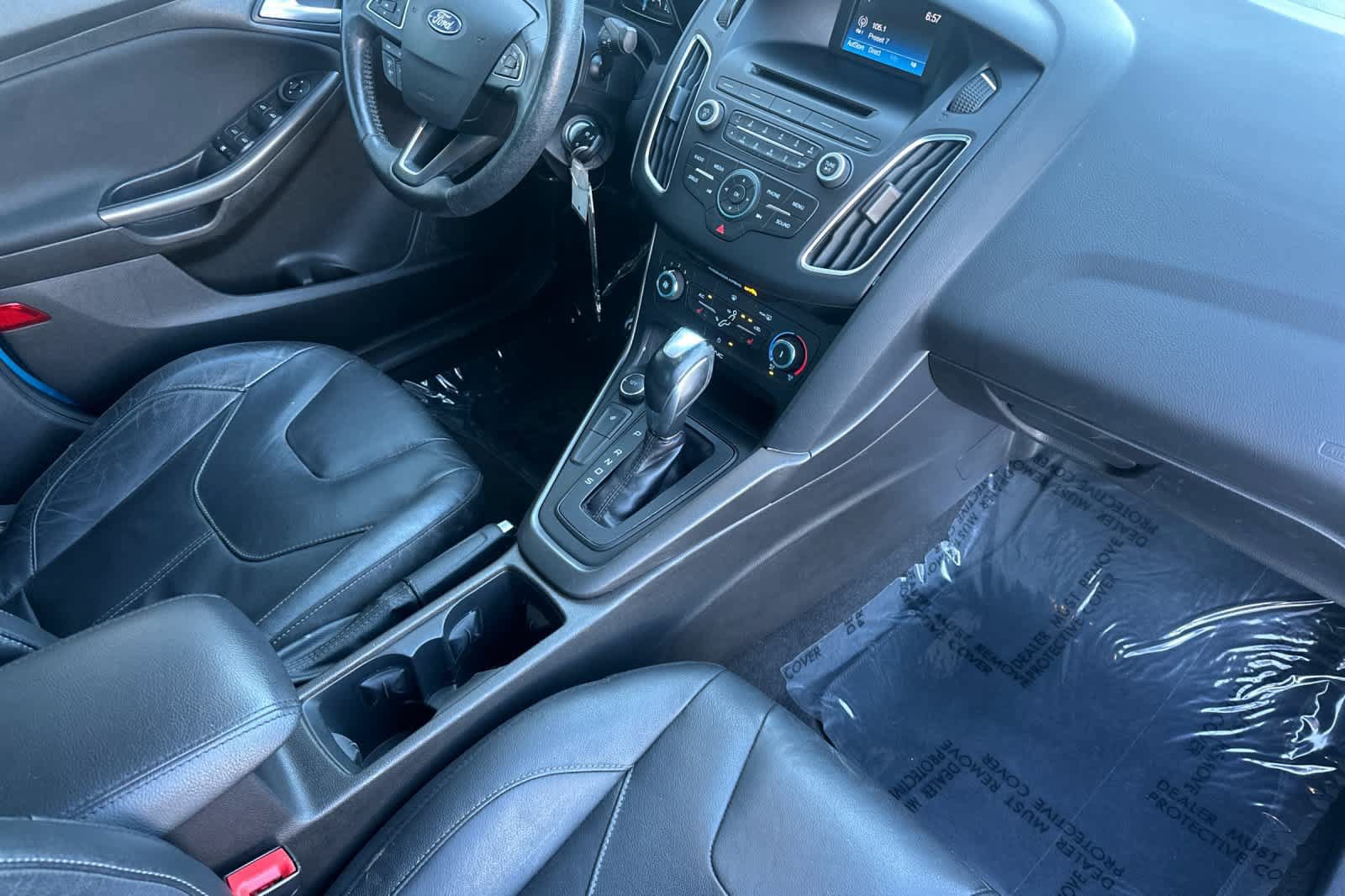 Used 2016 Ford Focus SE w/ Equipment Group 201A FWD image 15