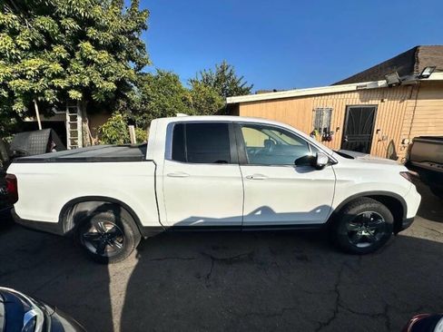 Used 2021 Honda Ridgeline RTL image 2