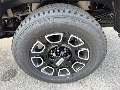 New 2026 Ford F250 Platinum w/ FX4 Off-Road Package AWD/4WD image 38